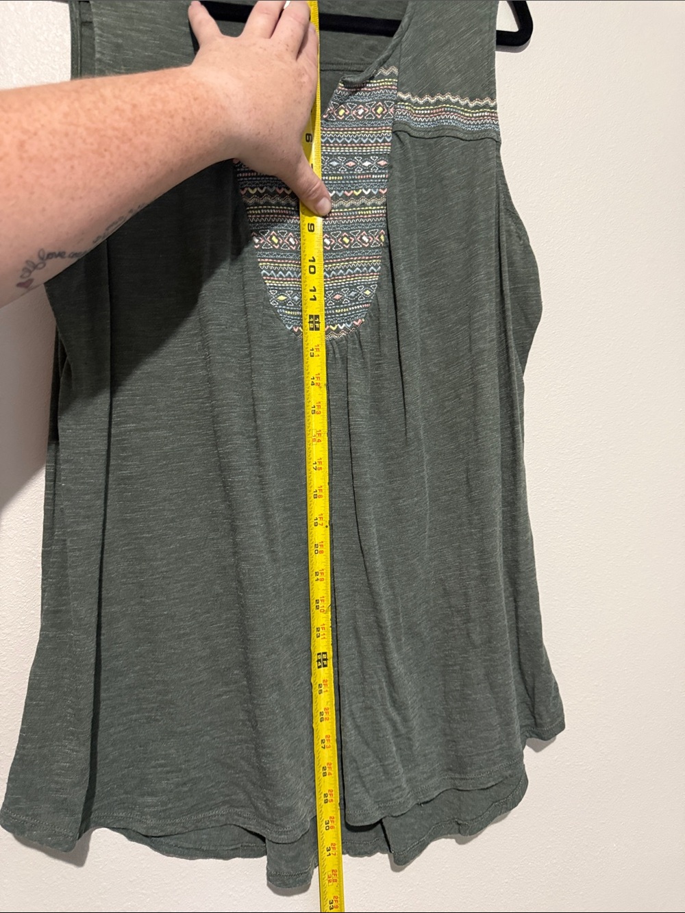 Terra & Sky Olive Green Sleeveless Embroidered V-Neck Tank - Picture 6 of 6